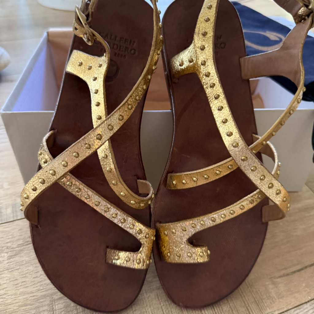 Calleen Cordero Gold Amera Sandal